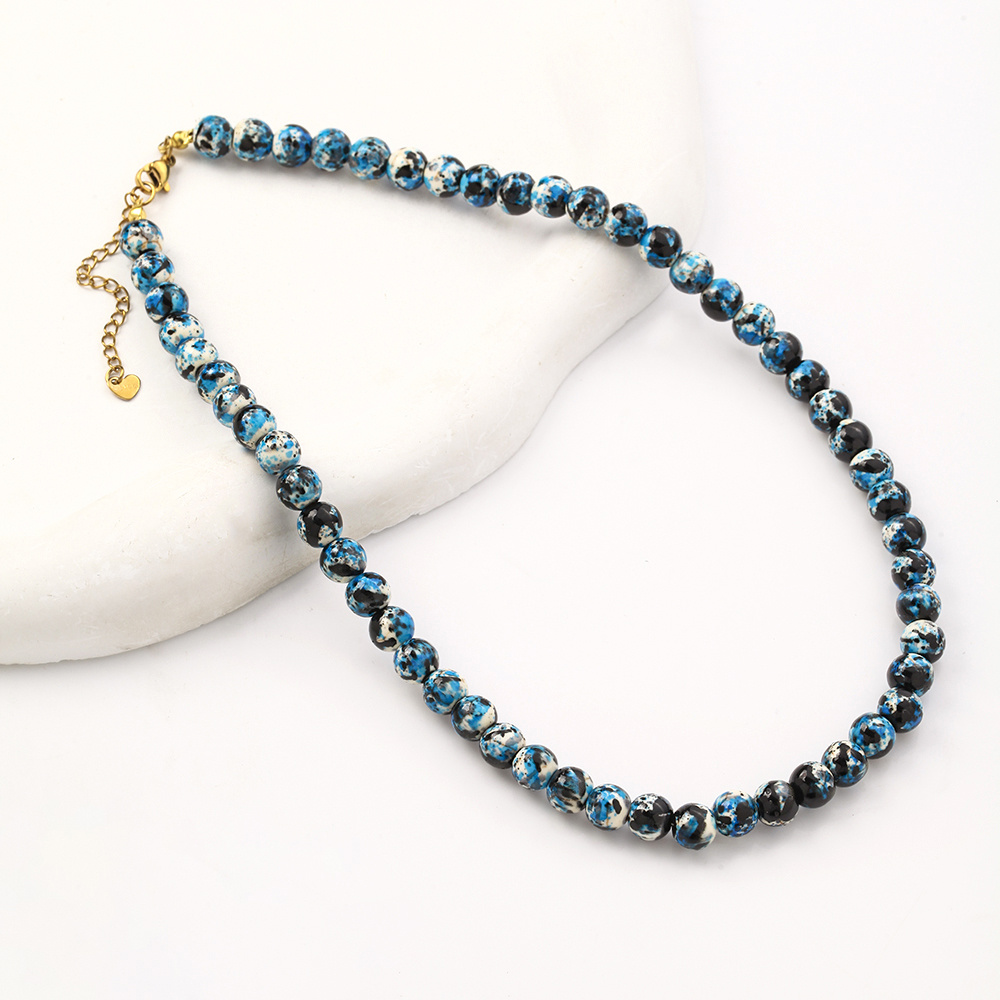 Elegant Single-Layer Black-White Turquoise Bead Necklace